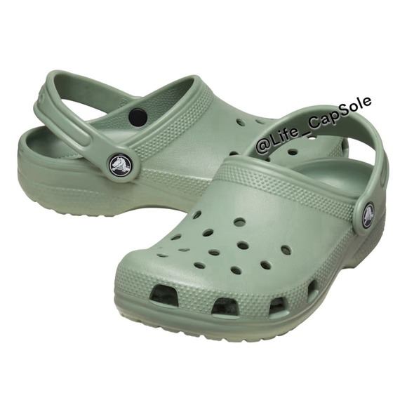 Size 1J Crocs Clogs Classic Kids Green MOSS 206991-308 Youth 1Y Youth NWT Comfor - Picture 1 of 6